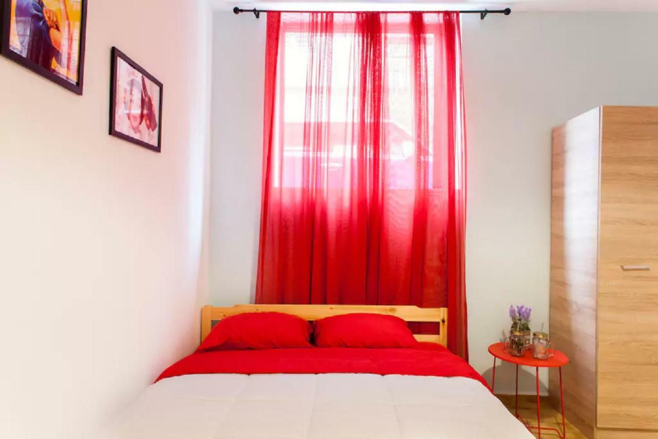 Studio For Couples Near Downtown Iraklio Exterior foto
